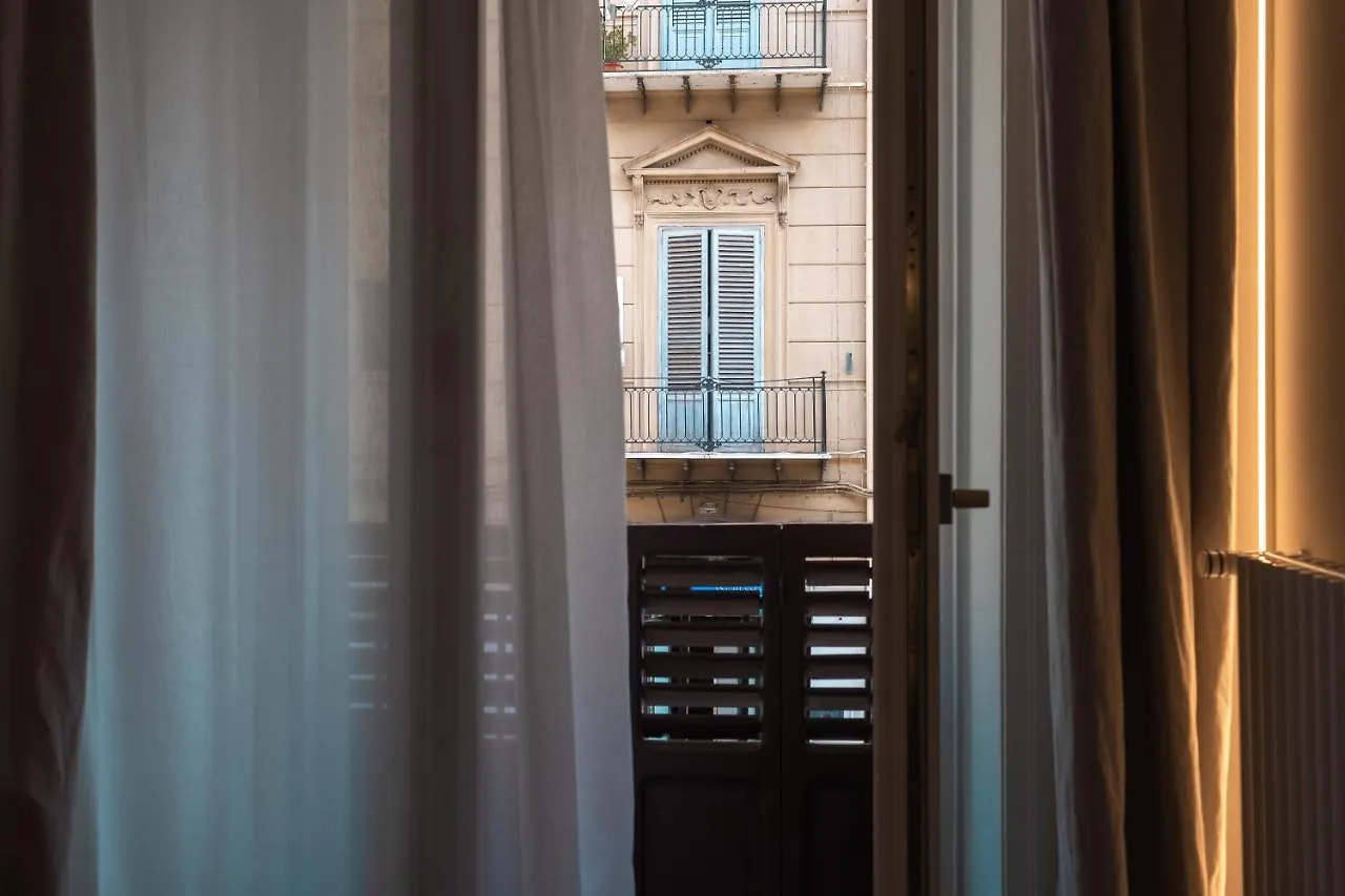 ** Guest house Arche Design Rooms And Suites Palermo Italy